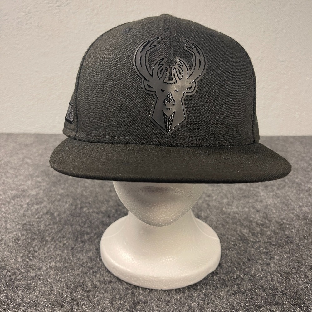Milwaukee Bucks New Era 59FIFTY Fitted Hat Men's 7 5/8 Black On Black NBA Cap